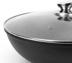 Swiss Pro+ - Marmeren Wokpan - Ø 32 Cm - Geschikt Voor Alle Warmtebronnen -Keukengerei Winkel 1200x1038