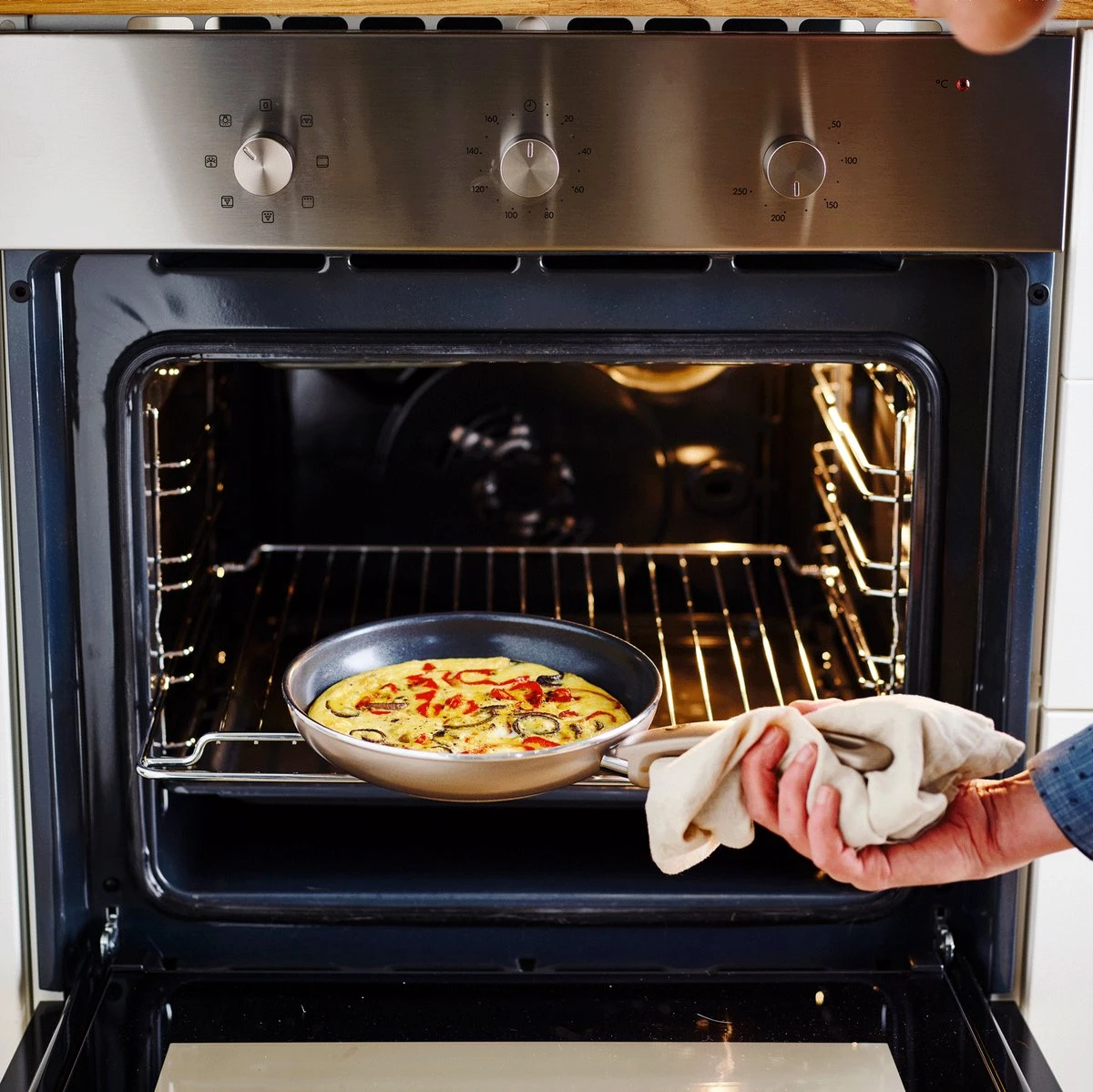 GreenPan Cambridge Koekenpan 24cm - Brons - Inductie - PFAS-vrij 6 GreenPan Cambridge Koekenpan 24cm - Brons - Inductie - PFAS-vrij - Afbeelding 4