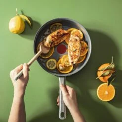 Tefal Renew+ Keramische Hapjespan - Ø 24 Cm - Met Deksel -Keukengerei Winkel 1200x1200 1043