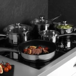 Russell Hobbs Pannenset - Vaatwasserbestendig - 5-delige Set - Alle Warmtebronnen Ook Inductie - Steelpannen Met Deksel En Schenktuit 6 Russell Hobbs Pannenset - Vaatwasserbestendig - 5-delige Set - Alle Warmtebronnen Ook Inductie - Steelpannen Met Deksel En Schenktuit -Keukengerei Winkel 1200x1200 1215