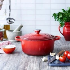 Le Creuset Gietijzeren Braadpan - 26cm 5,3 L - Kersenrood -Keukengerei Winkel 1200x1200 1248