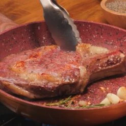 Livington Copper & Stone Pan - 24cm Koekenpan- Anti-aanbaklaag En Krasbestendig - Graniet Look - Binnenste Steenlaag Voor Perfecte Warmteverdeling - Geschikt Voor Ceran, Gas, Elektrisch, Inductie -Keukengerei Winkel 1200x1200 1427