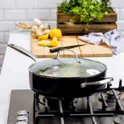 GreenPan Copenhagen Stoofpan Met Deksel En Extra Handvat 28cm/4.3L -Keukengerei Winkel 1200x1200 1652