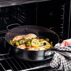 GreenPan Copenhagen Stoofpan Met Deksel En Extra Handvat 28cm/4.3L -Keukengerei Winkel 1200x1200 1655