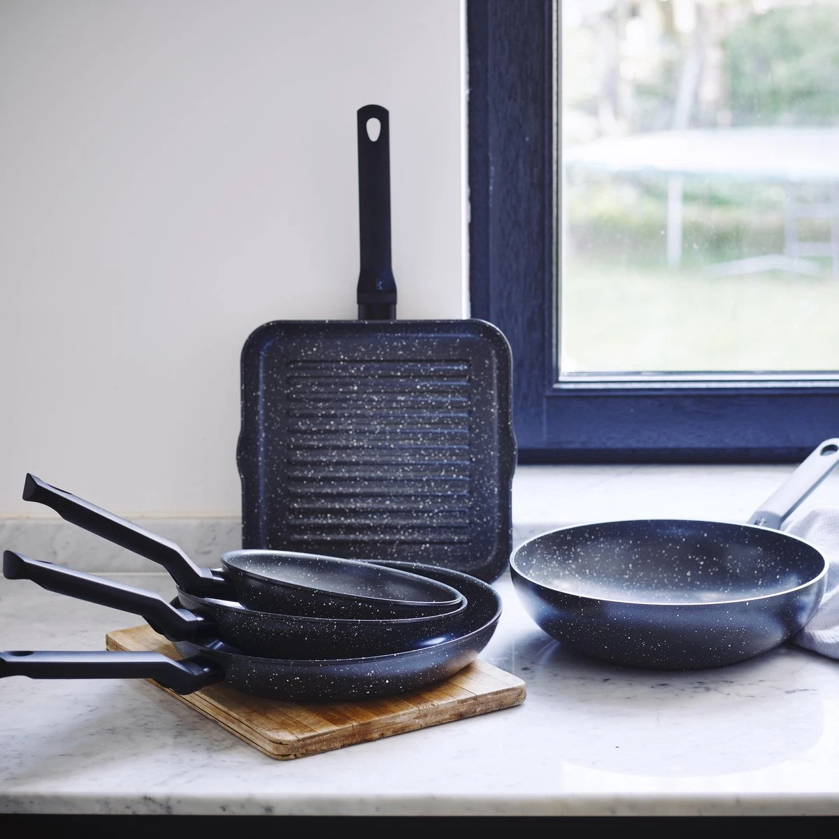 BK Universe Wok Ø 28cm - Inductie - Anti-aanbak - PFAS-vrij 10 BK Universe Wok Ø 28cm - Inductie - Anti-aanbak - PFAS-vrij - Afbeelding 8