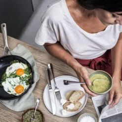 KitchenAid Hard Geanodiseerd Aluminium Wok ø30cm - Zwart - Inductie - Anti-aanbak 16 KitchenAid Hard Geanodiseerd Aluminium Wok ø30cm - Zwart - Inductie - Anti-aanbak -Keukengerei Winkel 1200x1200 304