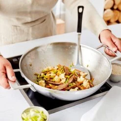 Demeyere Industry 5 RVS Wokpan – Wokpan Inductie – 30 Cm –2 Handvaten – PTFE-vrij -Keukengerei Winkel 1200x1200 315