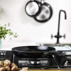 VitaVerde Expert Koekenpannenset Ø 24cm + Ø 28cm - Zwart - Inductie - PFAS-vrij 17 VitaVerde Expert Koekenpannenset Ø 24cm + Ø 28cm - Zwart - Inductie - PFAS-vrij -Keukengerei Winkel 1200x1200 598