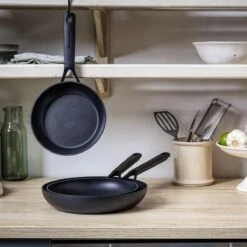 KitchenAid Classic Forged Aluminium Koekenpan ø20cm - Zwart - Inductie - Anti-aanbak -Keukengerei Winkel 1200x1200 639