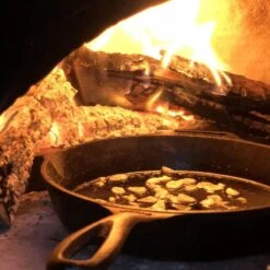 Valhal Outdoor Skillet / Koekenpan Met Steel - Gietijzer, Diameter 30cm - VH30 17 Valhal Outdoor Skillet / Koekenpan Met Steel - Gietijzer, Diameter 30cm - VH30 -Keukengerei Winkel 1200x1200 750