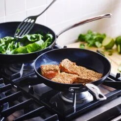 GreenPan Barcelona Infinity Pro Koekenpan 32cm - Zwart - Inductie - PFAS-vrij -Keukengerei Winkel 1200x1200 868