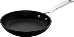 Le Creuset Koekenpan Les Forgées TNS - ø 24 Cm - Standaard Anti-aanbaklaag -Keukengerei Winkel 1200x601 10