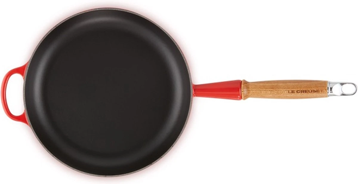 Le Creuset Koekenpan Signature Kersenrood - ø 28 Cm / 2.6 Liter - Geëmailleerde Anti-aanbaklaag 6 Le Creuset Koekenpan Signature Kersenrood - ø 28 Cm / 2.6 Liter - Geëmailleerde Anti-aanbaklaag - Afbeelding 4