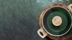 Forest, Braadpan Met Deksel – Ø 16 Cm – 100% Gerecycled Aluminium – Geschikt Voor Alle Warmtebronnen - Duurzame Pan – PFOA Vrij – Sudderpan – Stoofpan – 2.5 L 12 Forest, Braadpan Met Deksel – Ø 16 Cm – 100% Gerecycled Aluminium – Geschikt Voor Alle Warmtebronnen - Duurzame Pan – PFOA Vrij – Sudderpan – Stoofpan – 2.5 L -Keukengerei Winkel 1200x675 34