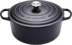 Le Creuset Signature Braadpan - 4,2 L - 24 Cm - Zwart 23 Le Creuset Signature Braadpan - 4,2 L - 24 Cm - Zwart -Keukengerei Winkel 1200x754 5