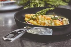 Demeyere Alu Pro Dura Glide Koekenpan - Ø 24 & Ø 28cm - Titanium -Keukengerei Winkel 1200x799 49