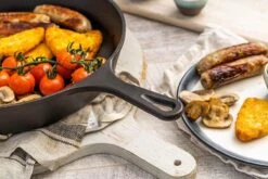 Nuovva Cast Iron Skillet / Gietijzeren Pan - 32cm -Keukengerei Winkel 1200x800 171