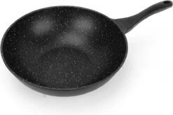 Royal Swiss WK30 - Wokpan - Ø 30 Cm - Marmeren Coating - Inductie - Met Glazen Deksel - PFAS-vrijs - Zwart -Keukengerei Winkel 1200x801 4