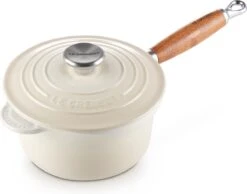 Le Creuset Steelpan - Met Deksel - Tradition - Meringue - ø 18 Cm / 1.8 Liter -Keukengerei Winkel 1200x941 2
