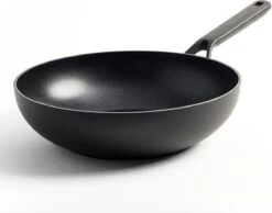 KitchenAid Classic Forged Aluminium Wok ø28cm - Zwart - Inductie - Anti-aanbak 30 KitchenAid Classic Forged Aluminium Wok ø28cm - Zwart - Inductie - Anti-aanbak -Keukengerei Winkel 1200x941