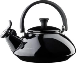 Le Creuset Fluitketels Zen Fluitketel Zwart, 1,5 Ltr -Keukengerei Winkel 1200x997 6
