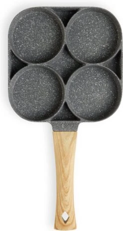 Magnani - Eierpan - 4 Bakplaten Van ⌀ 8 Cm - Voor Gas- En Elektrische Kookplaten - Aluminium - Houten Handvat - 38 X 18.7 X 2 Cm -Keukengerei Winkel 643x1200 1