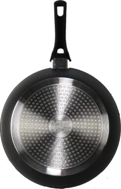 Koekenpan Zwart Ø 24cm Met Deksel - Voor Alle Warmtebronnen, Ook Inductie -Keukengerei Winkel 768x1200 1