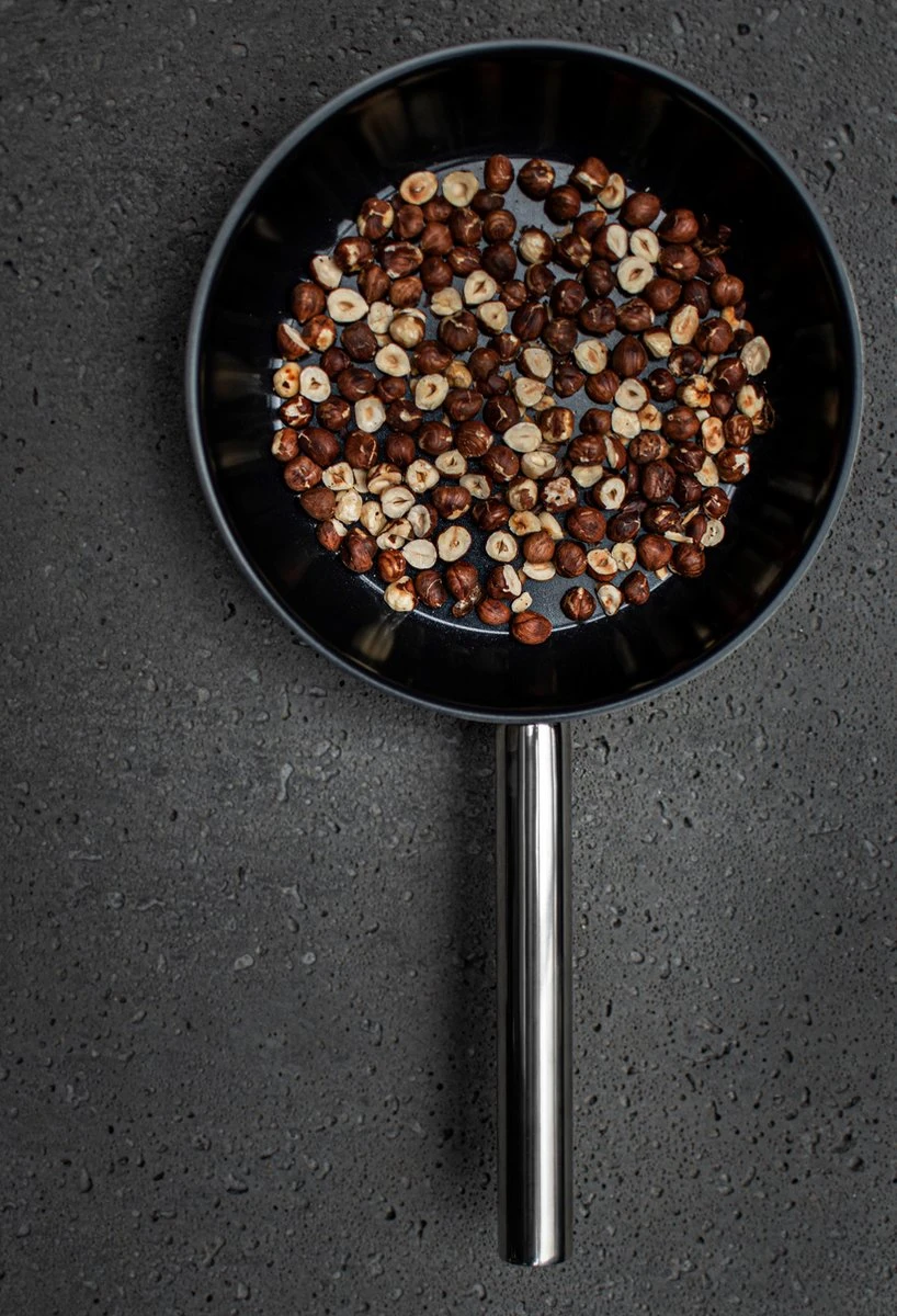 Combekk Koekenpan Ceramic Pro - Koekenpan - Anti-aanbak - Keramisch - Roestvrijstaal - 28cm 6 Combekk Koekenpan Ceramic Pro - Koekenpan - Anti-aanbak - Keramisch - Roestvrijstaal - 28cm - Afbeelding 4