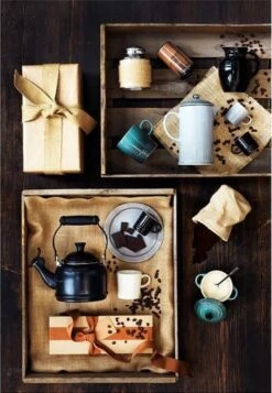 Le Creuset Demi Fluitketel - 1,1 L - Ebbenzwart 7 Le Creuset Demi Fluitketel - 1,1 L - Ebbenzwart -Keukengerei Winkel 830x1200